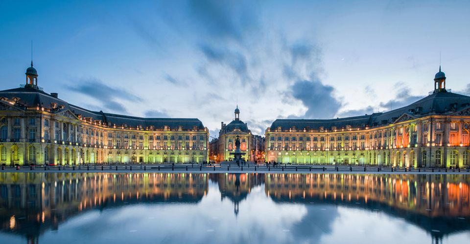 Enjoy the comfort of our 2, 3 or 4 star hotels throughout France